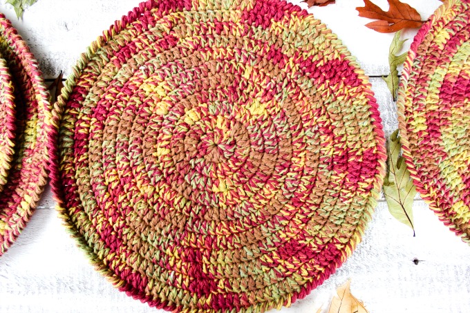 Autumn-Placemats-Free-Crochet-Pattern-6.jpg